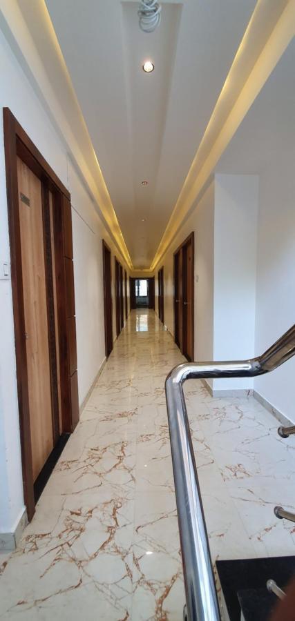 Hotel N K 普杰 外观 照片