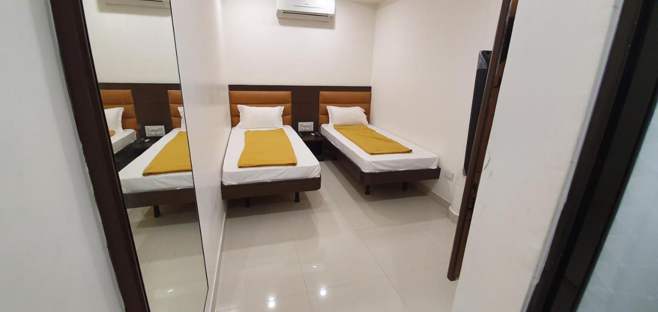 Hotel N K 普杰 外观 照片