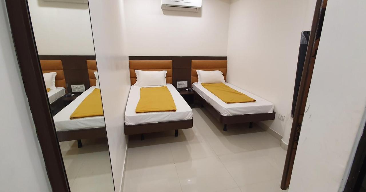 Hotel N K 普杰 外观 照片