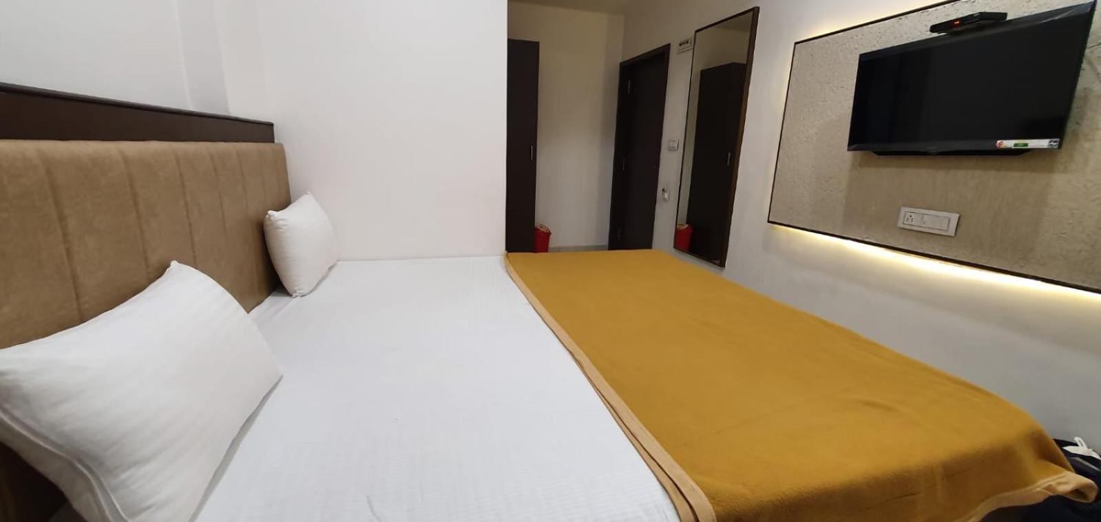 Hotel N K 普杰 外观 照片
